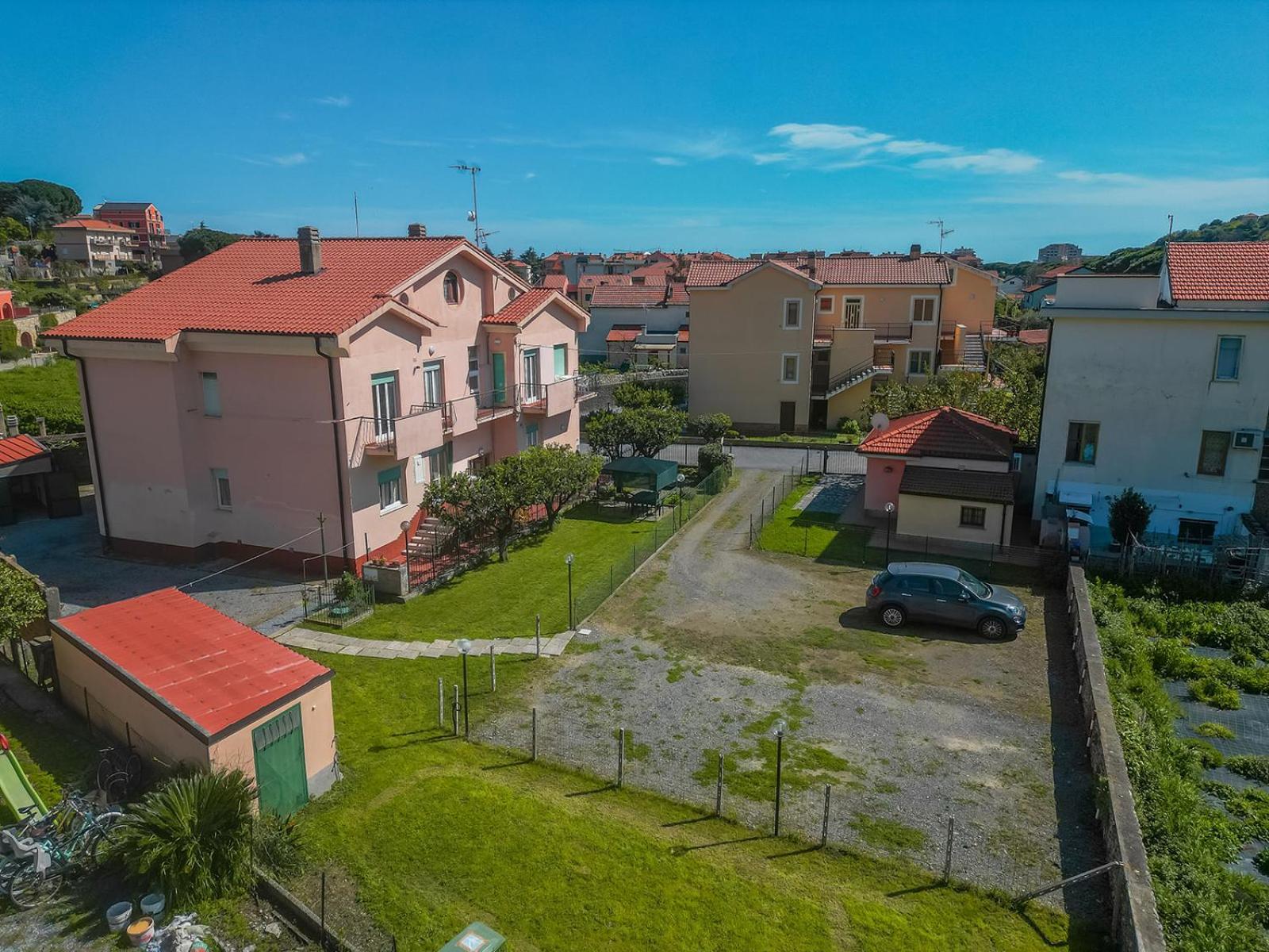 Casa Vacanze Ferrando Pietra Ligure Luaran gambar