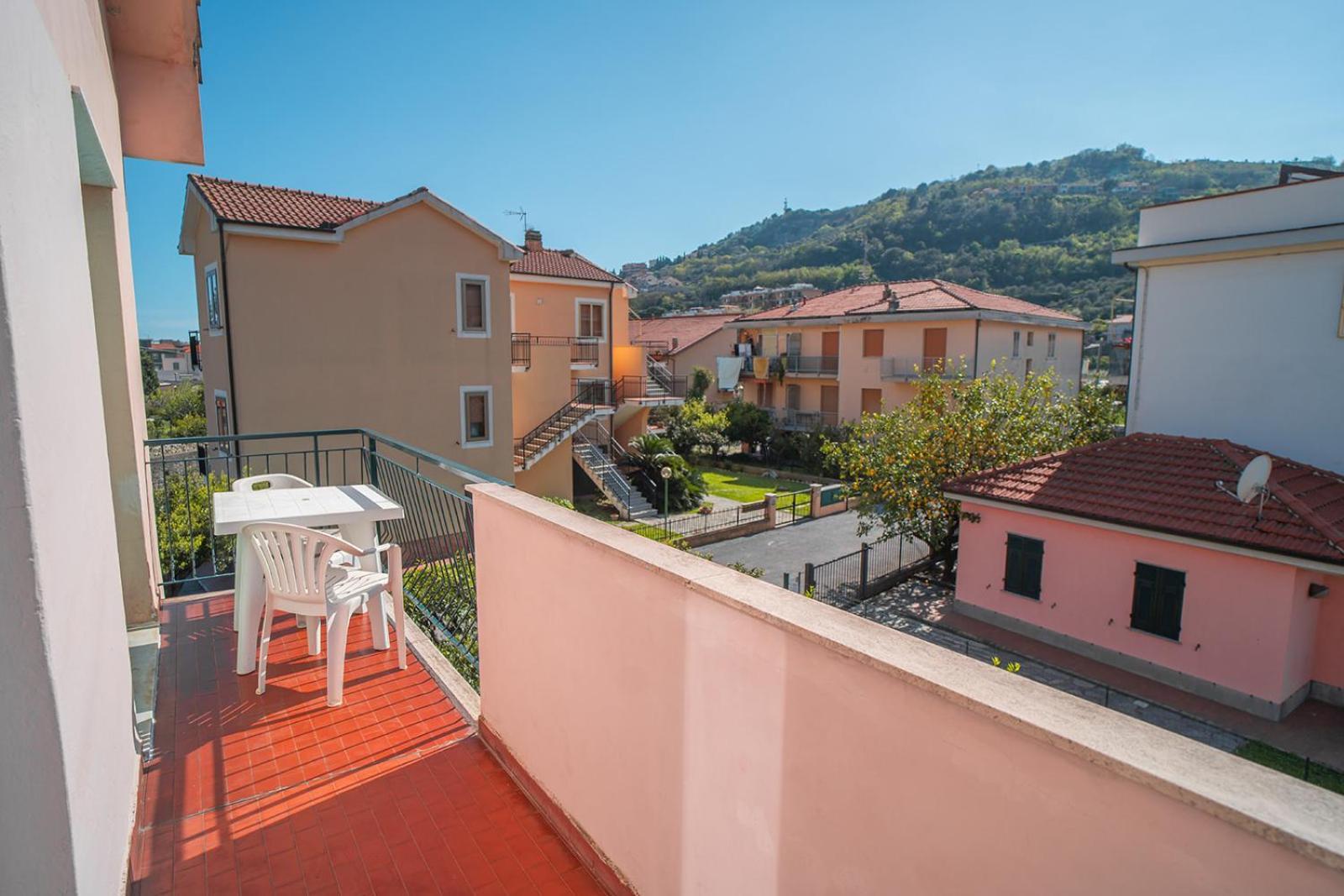 Casa Vacanze Ferrando Pietra Ligure Luaran gambar