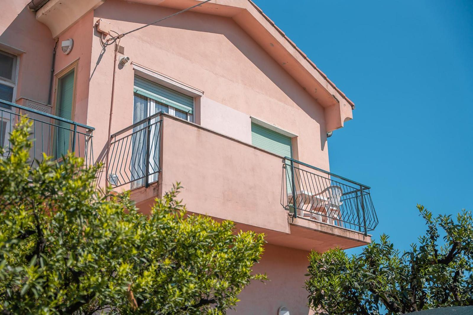 Casa Vacanze Ferrando Pietra Ligure Luaran gambar